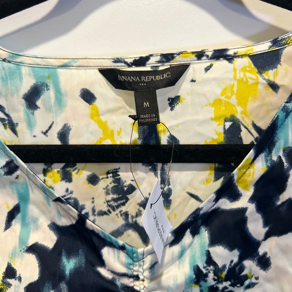 Banana Republic Abstract Floral Blouse V Neck Ruched Long Sleeve‎ M NWT - Picture 2 of 9